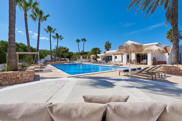 Retraite Corps Esprit âme à Ibiza du 15 au 21 Septembre : Une Escapade Transformative
